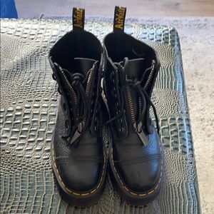 Size 8 dr marten platform boot